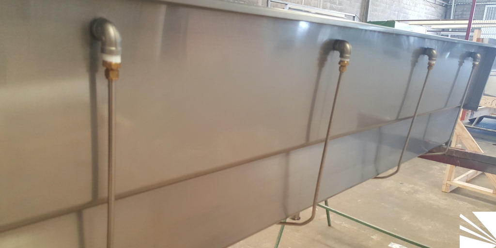 Lavamanos colectivo de pared